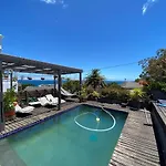 Cozy Retreat In Camps Bay U5 !