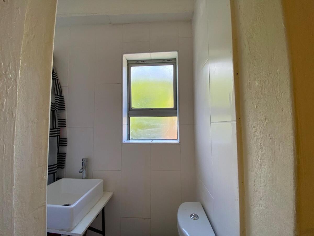 Cozy Retreat In Camps Bay U5 ! * Cape Town