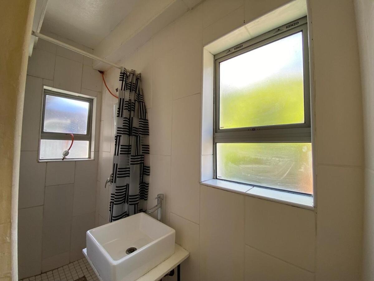 Apartment Cozy Retreat In Camps Bay U5 !